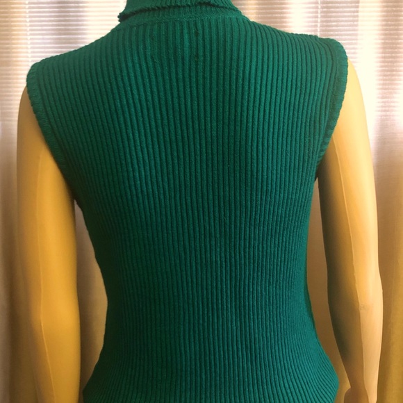 Sleeveless turtleneck sweater - Picture 4 of 5